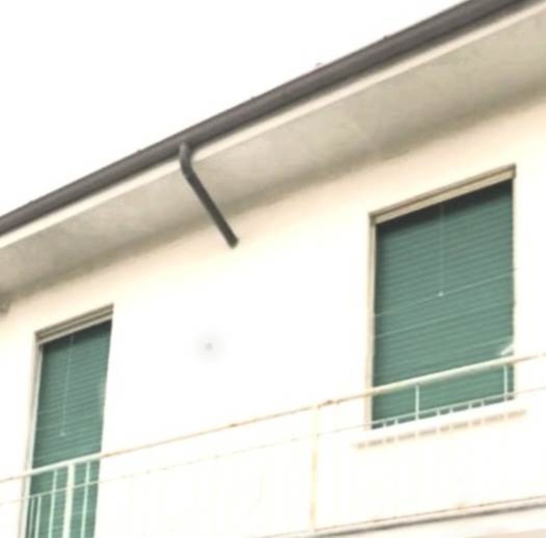 casa indipendente in vendita a Prato in zona Ponzano