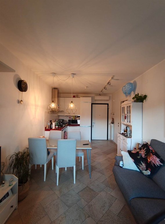 appartamento in vendita a Prato in zona Santa Lucia