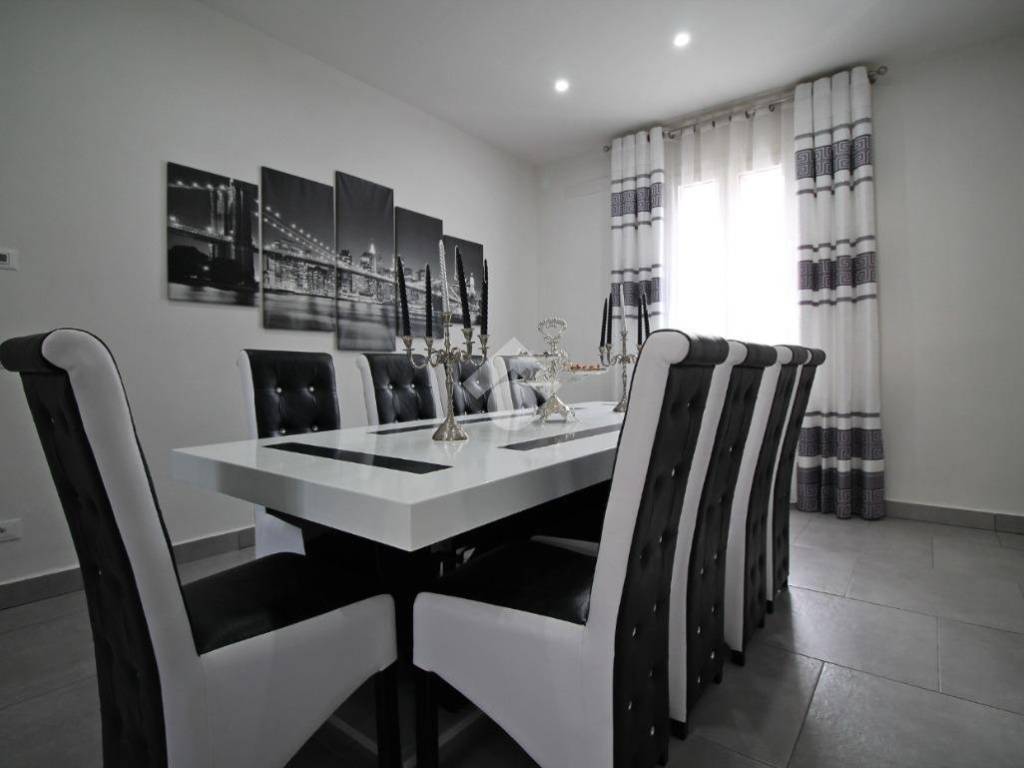 casa indipendente in vendita a Prato in zona Le Badie