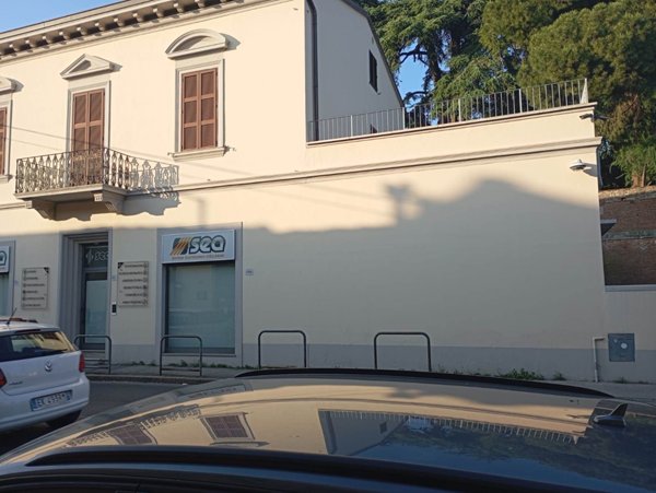 casa semindipendente in vendita a Prato