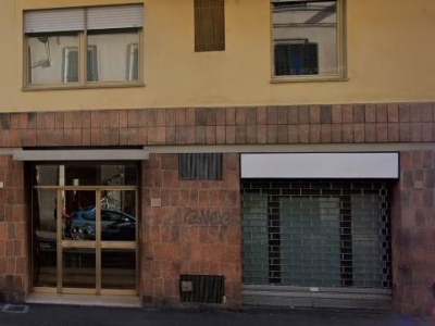negozio in vendita a Prato