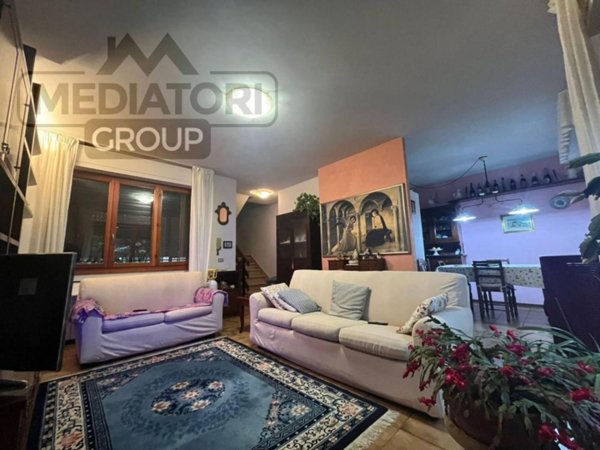 casa indipendente in vendita a Prato in zona La Querce