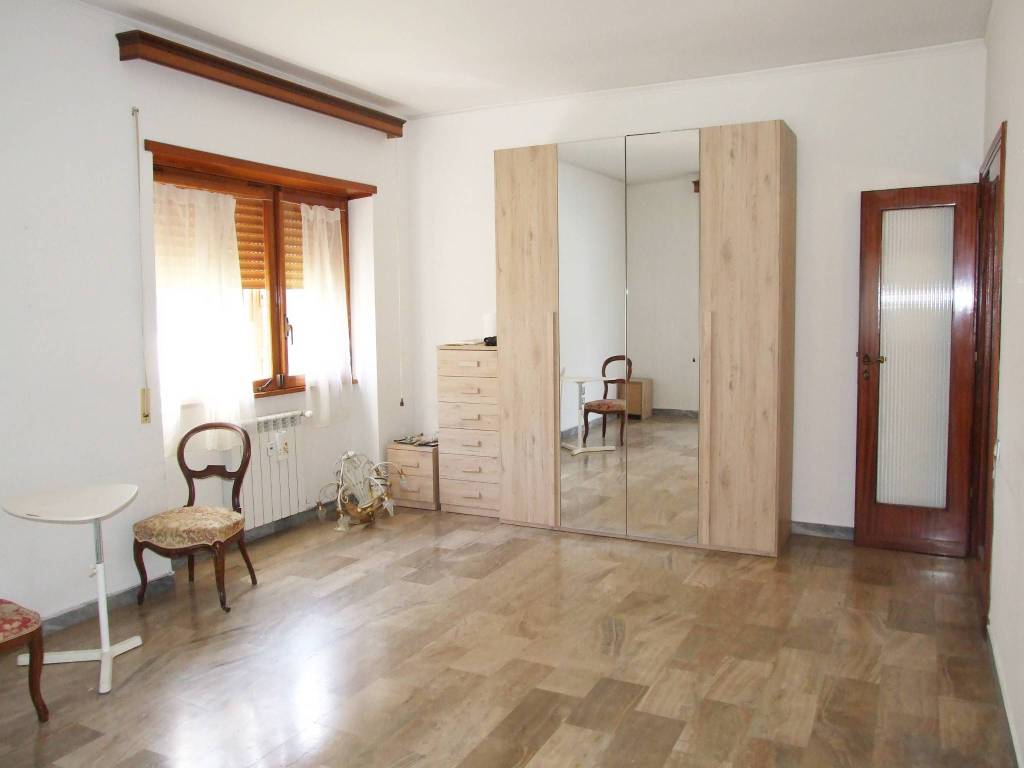 appartamento in vendita a Prato in zona Santa Lucia
