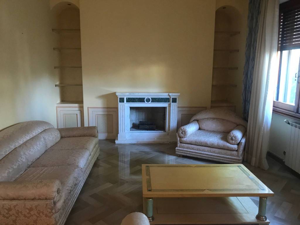 appartamento in vendita a Prato in zona Carteano
