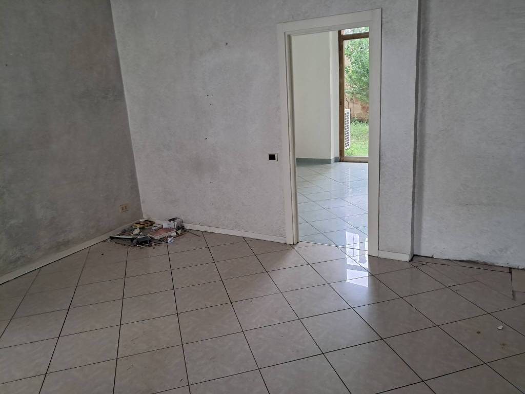 negozio in vendita a Prato