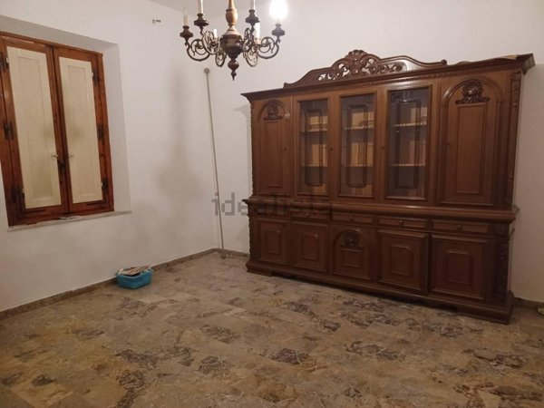 casa indipendente in vendita a Prato in zona Ponzano