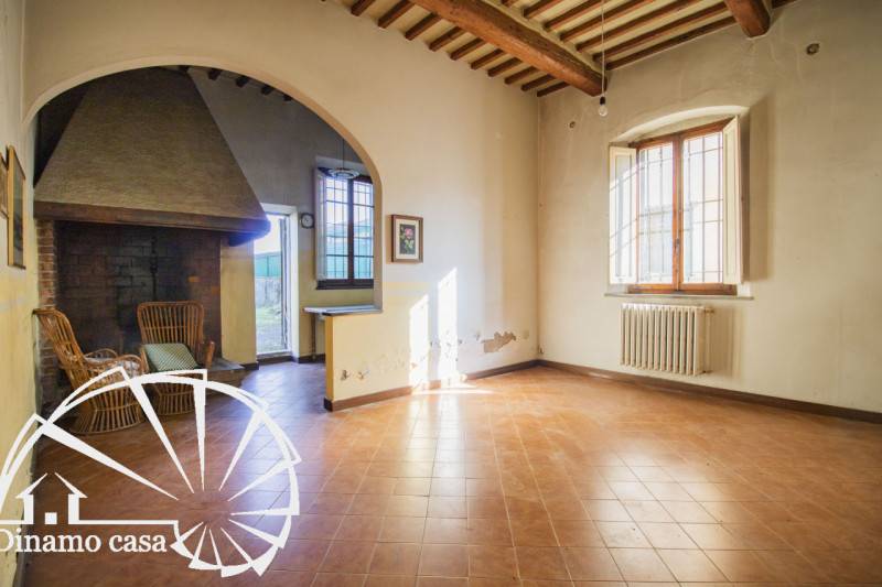 casa indipendente in vendita a Prato in zona Casale