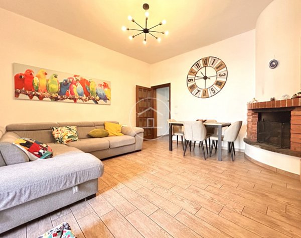 casa indipendente in vendita a Prato in zona Galciana