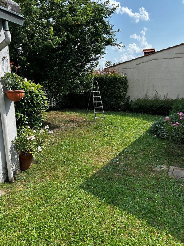 appartamento in vendita a Prato in zona Grignano