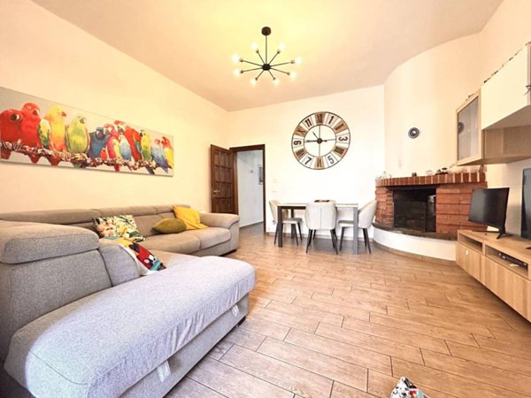 casa indipendente in vendita a Prato in zona Galciana