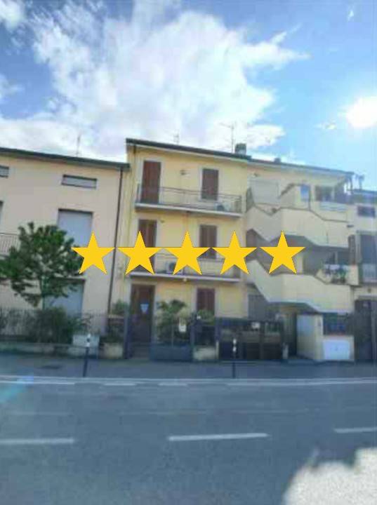 casa indipendente in vendita a Prato