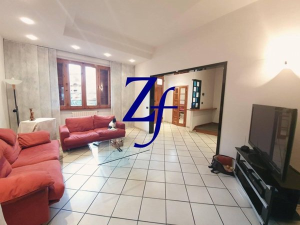 casa indipendente in vendita a Prato in zona La Querce