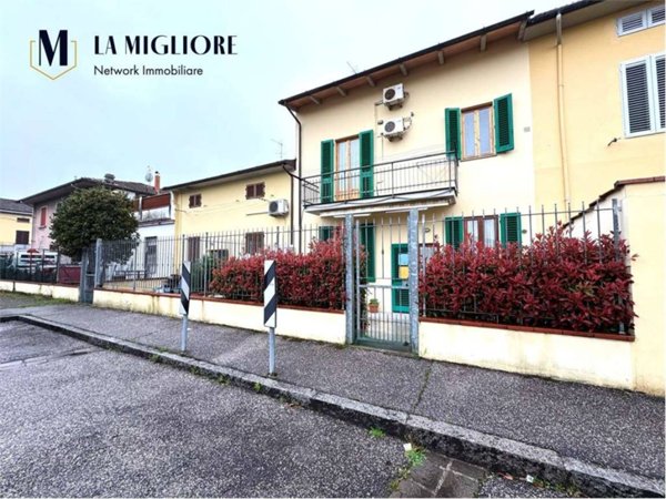 casa indipendente in vendita a Prato in zona Narnali
