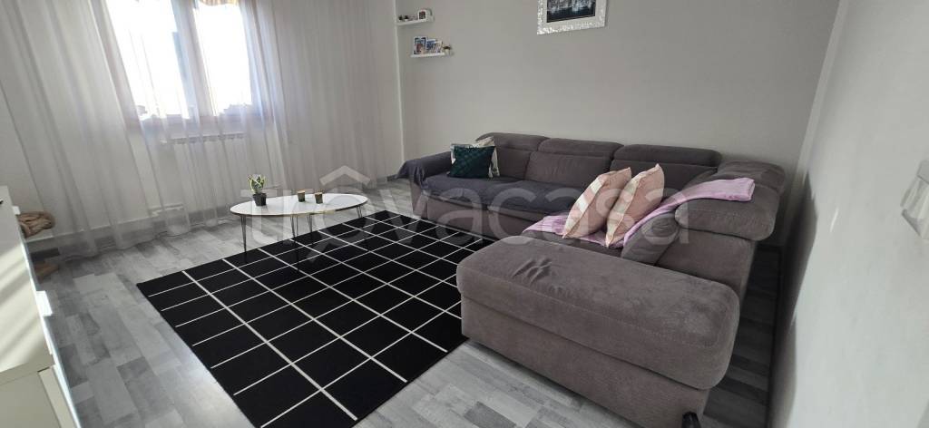 appartamento in vendita a Prato in zona Maliseti