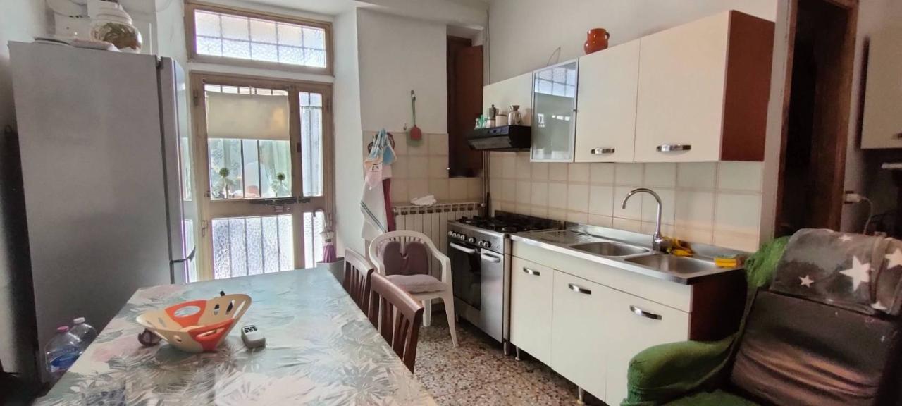 casa indipendente in vendita a Prato in zona Galciana