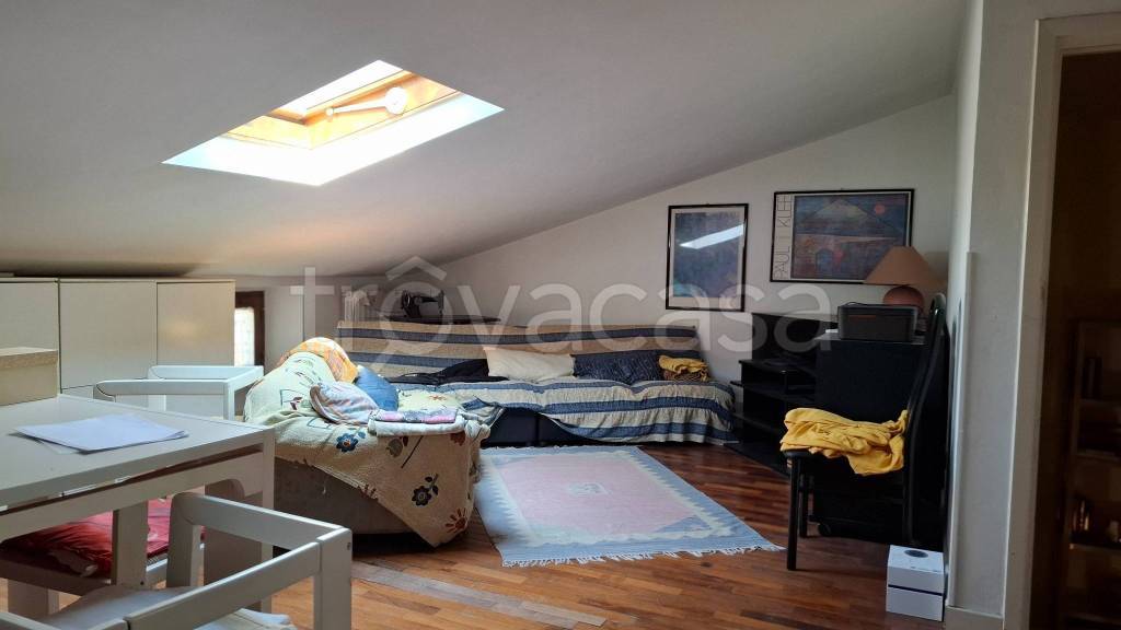 casa indipendente in vendita a Prato in zona Narnali