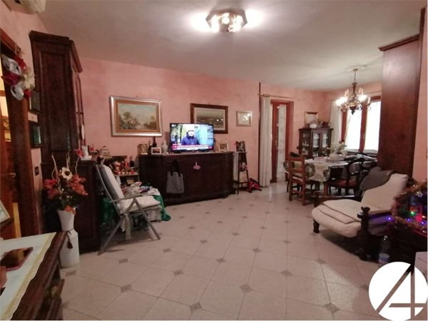 appartamento in vendita a Prato in zona La Macine