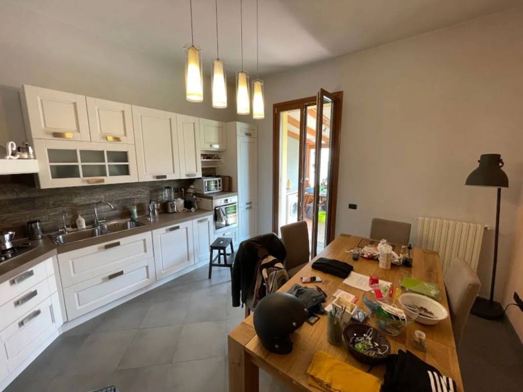 appartamento in vendita a Prato in zona Narnali