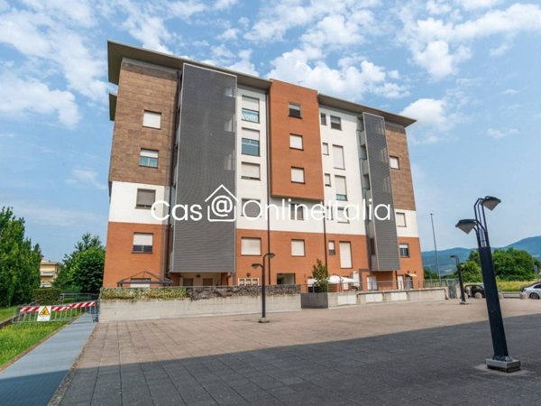 appartamento in vendita a Prato in zona Galciana