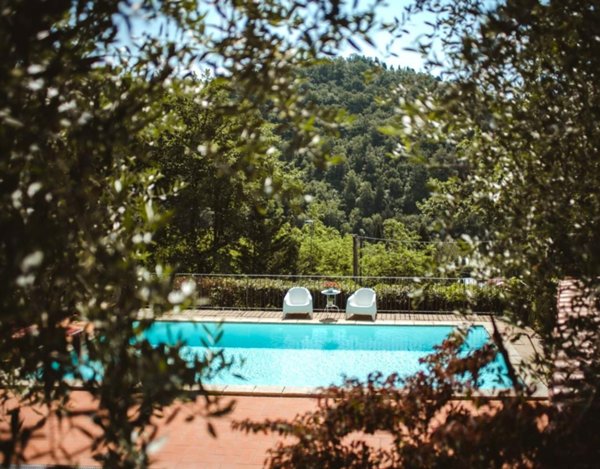 casa indipendente in vendita a Prato in zona Figline