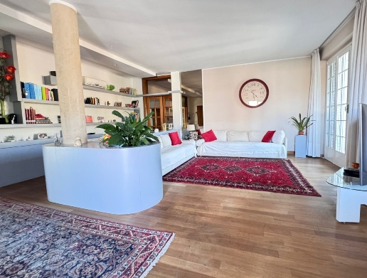 casa indipendente in vendita a Prato in zona Figline