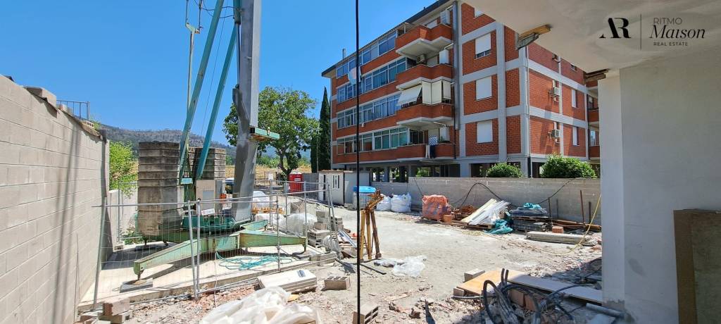 appartamento in vendita a Prato in zona Maliseti