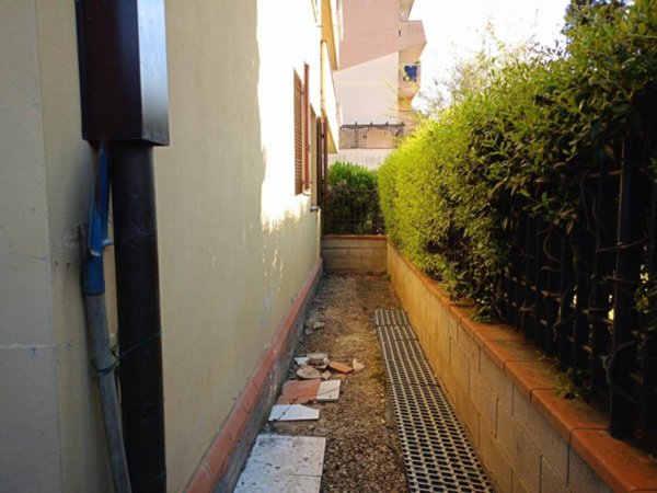 appartamento in vendita a Prato in zona Fontanelle