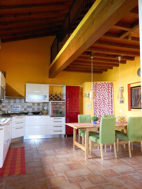 appartamento in vendita a Prato in zona Iolo