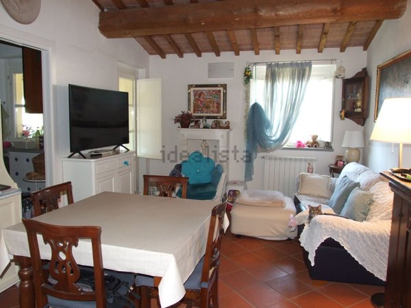 appartamento in vendita a Prato in zona Fontanelle