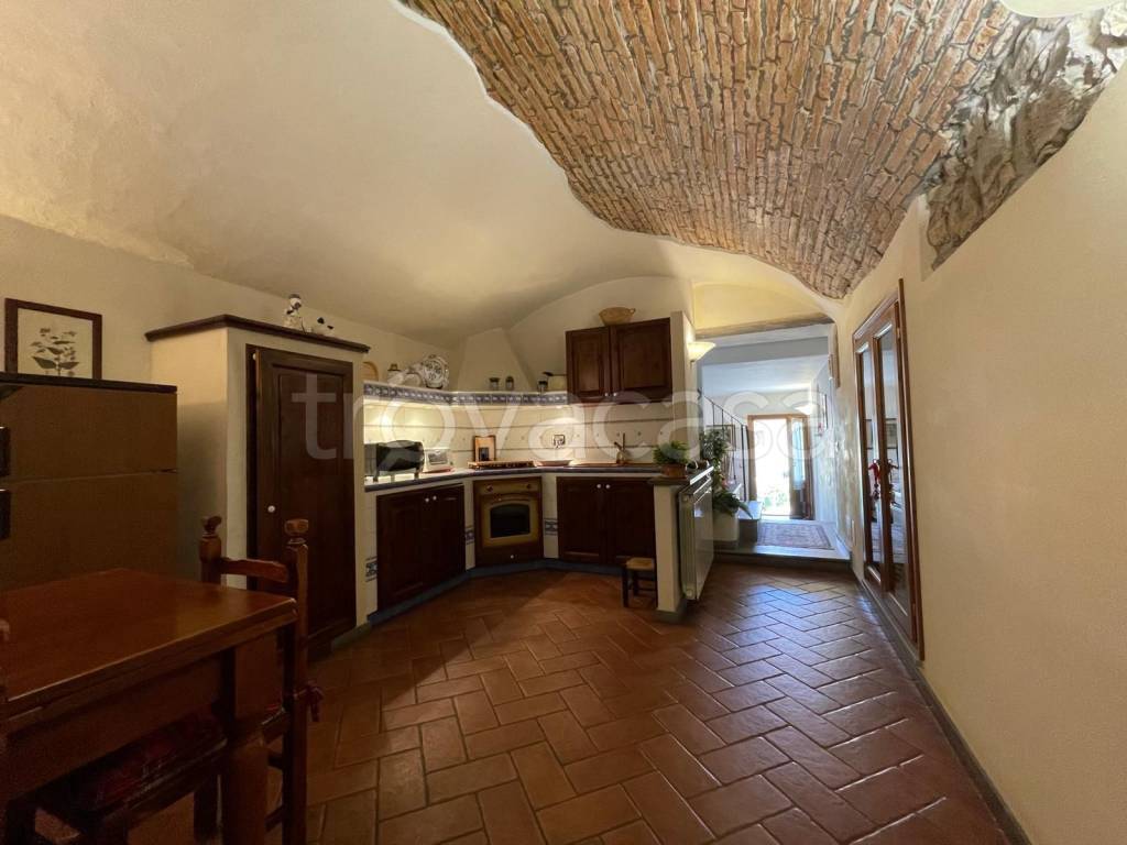casa indipendente in vendita a Prato in zona La Macine