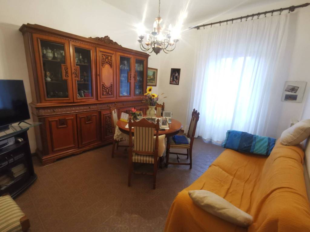 casa indipendente in vendita a Prato in zona Narnali