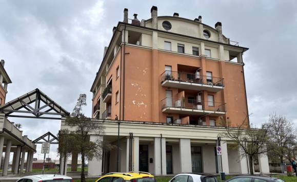 appartamento in vendita a Prato in zona Paperino