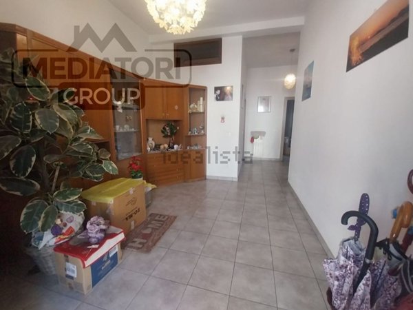 casa indipendente in vendita a Prato in zona Grignano
