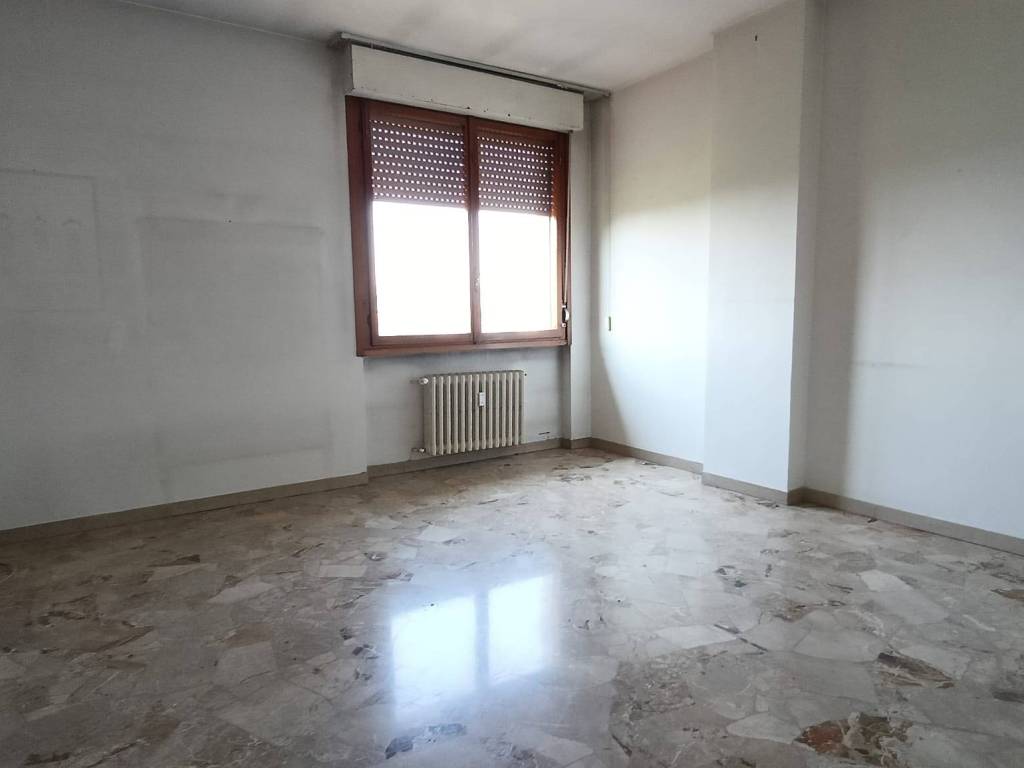 appartamento in vendita a Prato in zona Santa Lucia