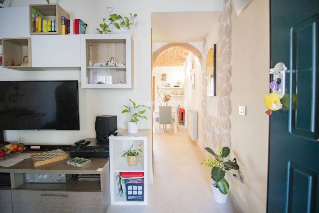casa indipendente in vendita a Prato in zona Grignano