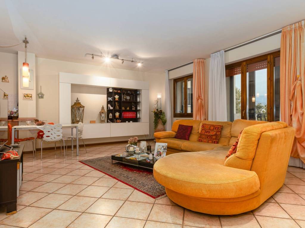 appartamento in vendita a Prato