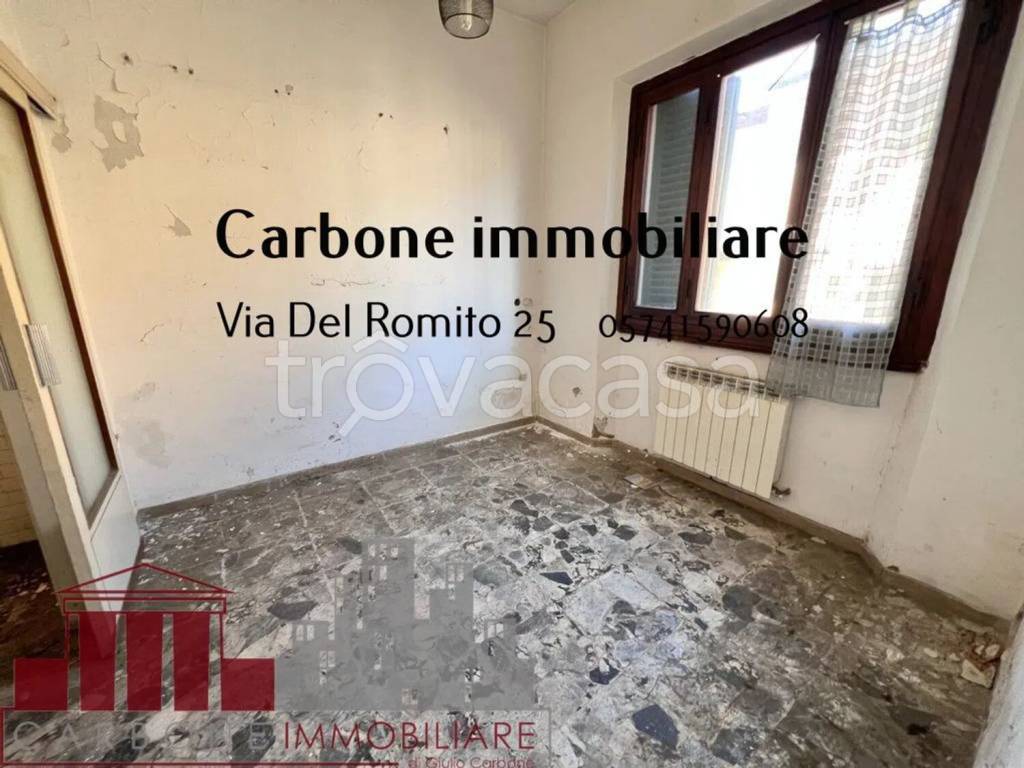 casa indipendente in vendita a Prato