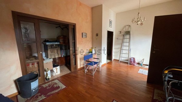 casa indipendente in vendita a Prato in zona Tobbiana