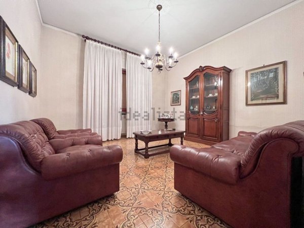 casa indipendente in vendita a Prato in zona Iolo