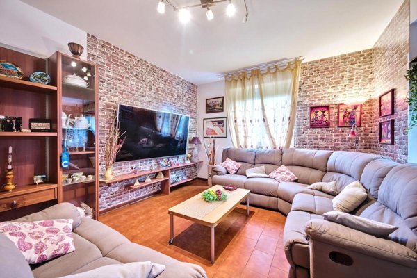 appartamento in vendita a Prato in zona Fontanelle