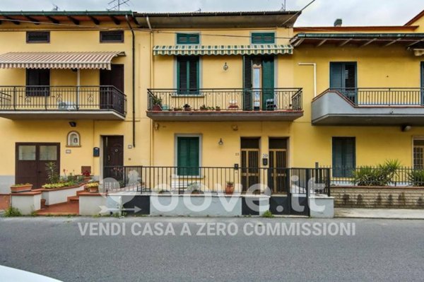 appartamento in vendita a Prato in zona Narnali