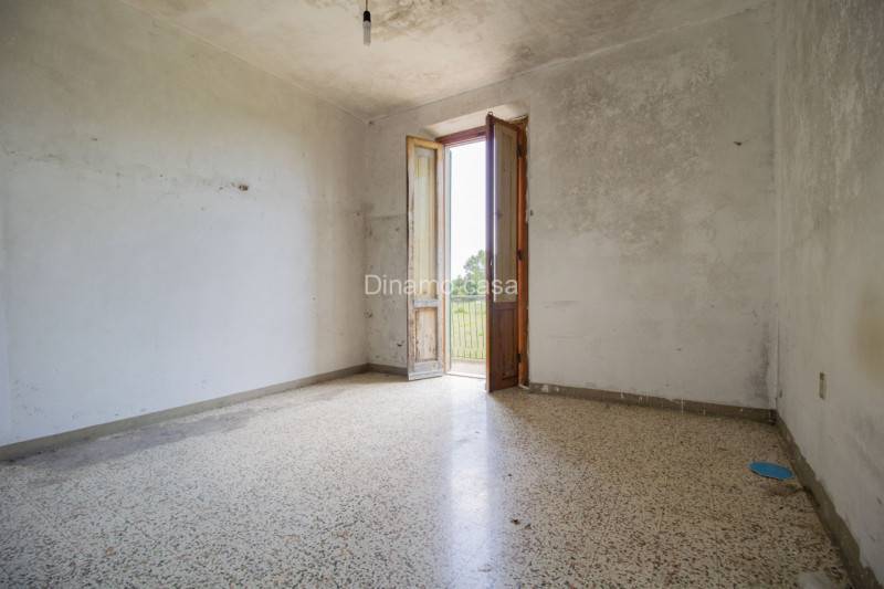 casa indipendente in vendita a Prato in zona Cafaggio