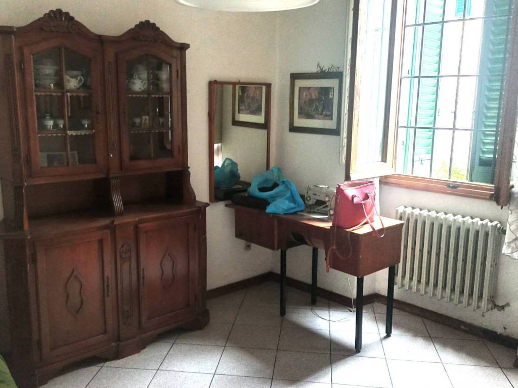 casa indipendente in vendita a Prato in zona Viaccia