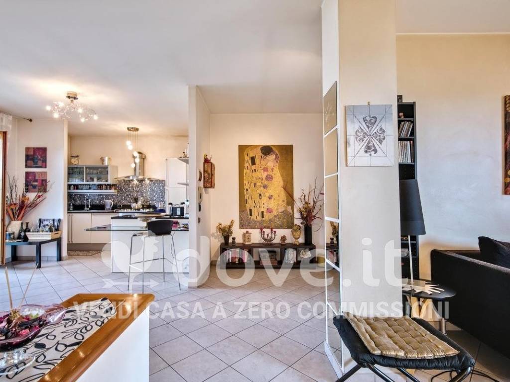 appartamento in vendita a Prato in zona Iolo