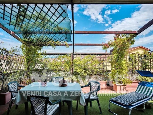 appartamento in vendita a Prato in zona Iolo