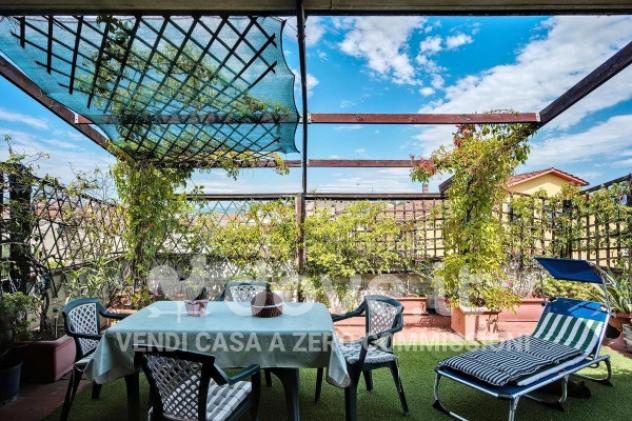 appartamento in vendita a Prato in zona Iolo