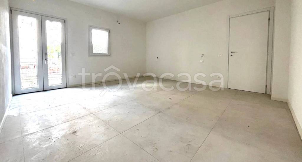 casa indipendente in vendita a Prato in zona Vergaio