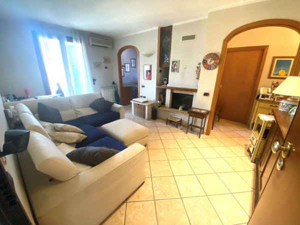 appartamento in vendita a Prato in zona Sant'Ippolito