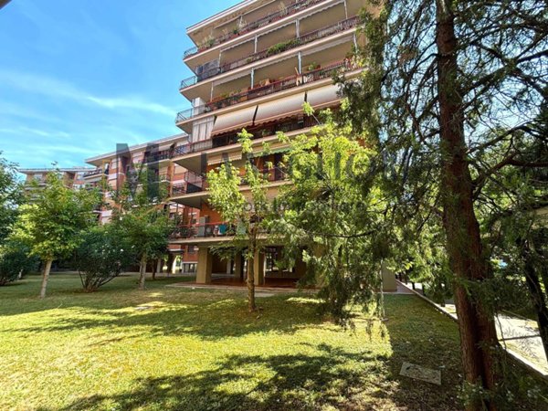 appartamento in vendita a Prato in zona Santa Lucia