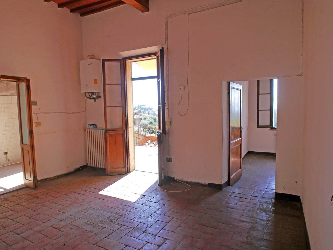 appartamento in vendita a Prato in zona Castelnuovo